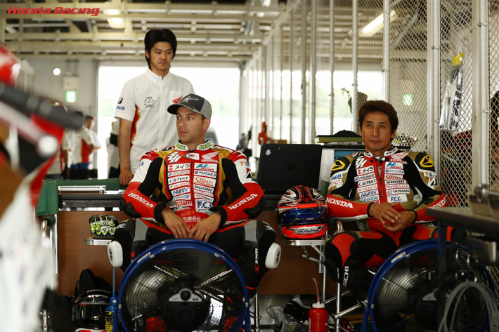 Team SuP Dream Honda - グレッグ・ブラック(左)、伊藤真一(右)