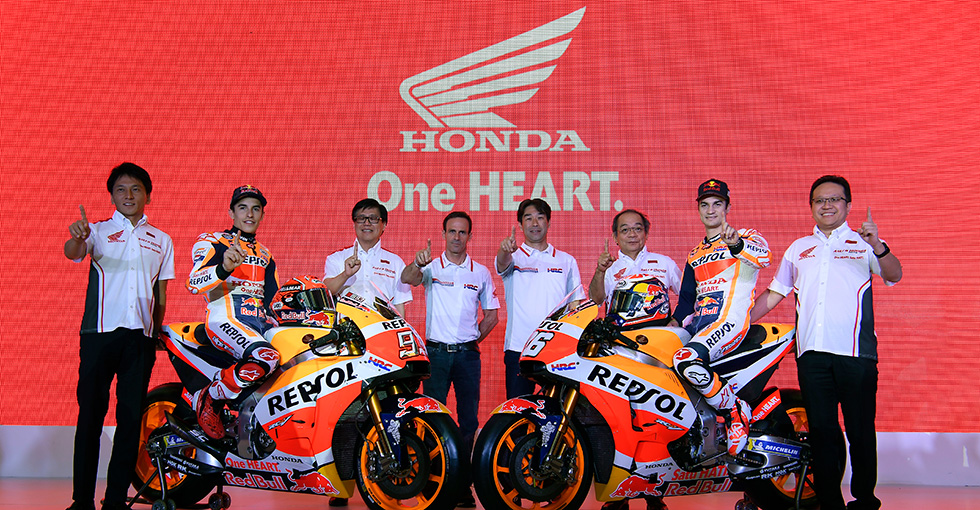 Repsol Honda Team、ジャカルタにて2018年版カラーリングのマシンを公開