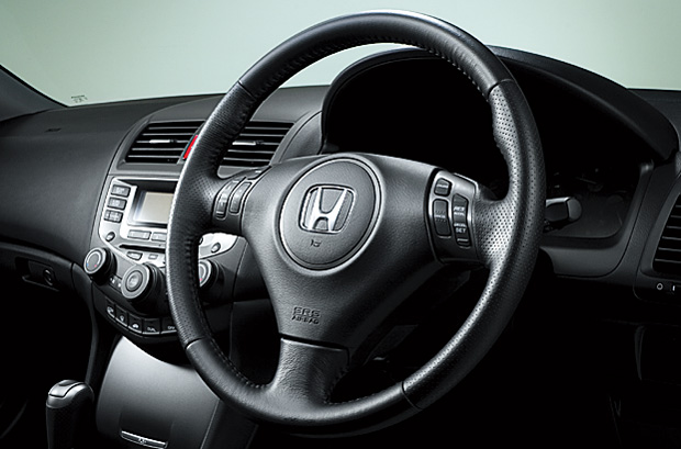 Honda accord steering wheel locked while driving #2