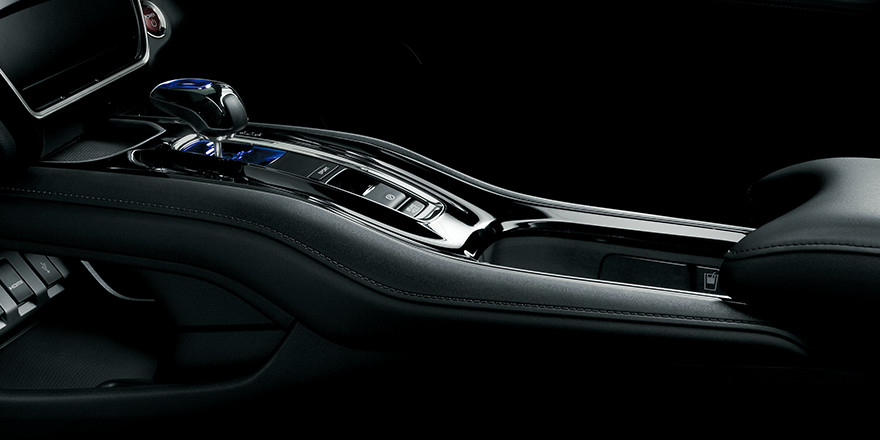 Photo：HYBRID Z・Honda SENSING（FF） インテリアカラーはパッションブラック　メーカーオプション装着車