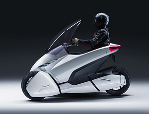 Honda 3R-C Concept(乗車時) Honda 3R-C Concept(乗車時)