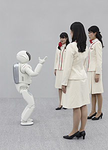 3人が同時に発する言葉を聞き分けるASIMO 3人が同時に発する言葉を聞き分けるASIMO