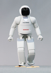凹凸のある路面を踏破するASIMO 凹凸のある路面を踏破するASIMO