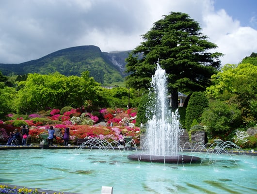 1914年に開園！広い空と山に囲まれた日本で初のフランス式整型庭園