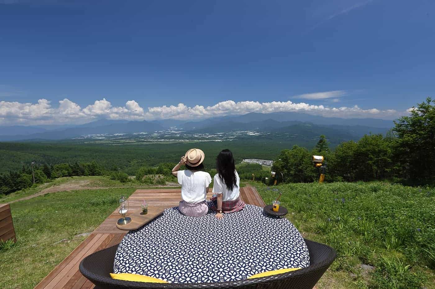 野辺山高原や富士山を一望することができます。