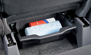 シートアンダートレイ