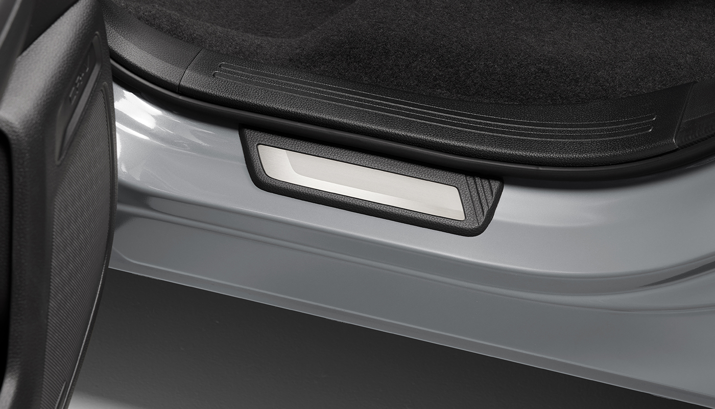 サイドステップガーニッシュ