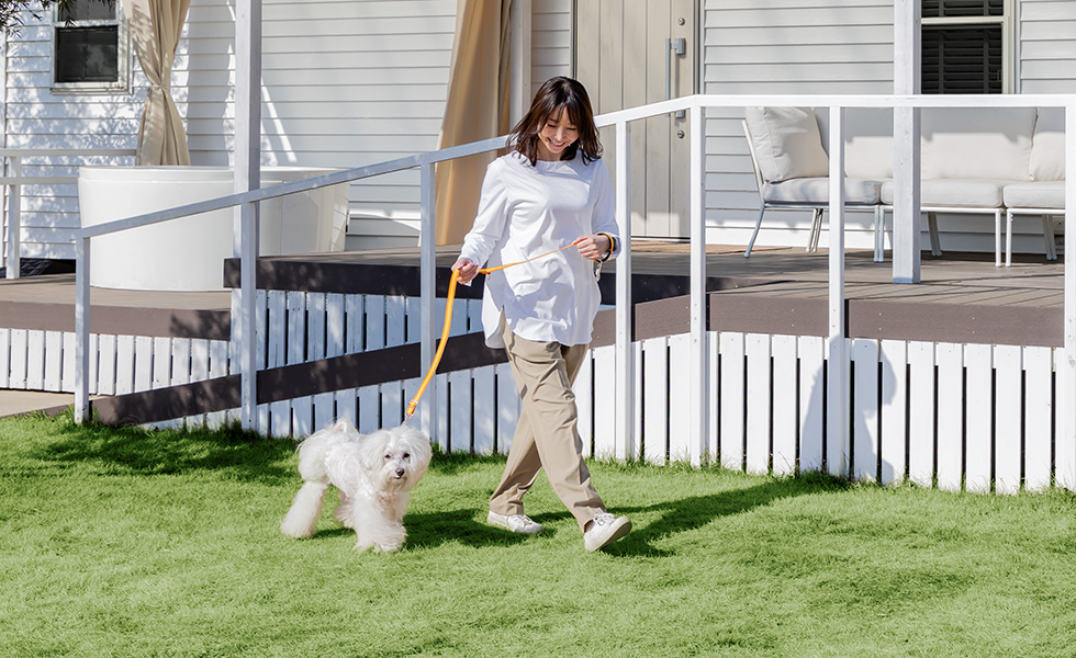 Mサイズは片側に持ち手が付いています。