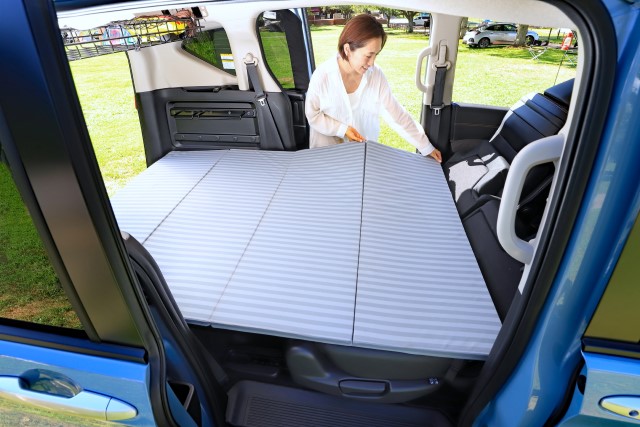 【送料込み】クルマ旅ファン 車中泊を快適に楽しむためのノウハウを満載!! 送料込み】クルマ旅ファン 車中泊を快適に楽しむためのノウハウ