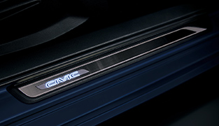 サイドステップガーニッシュ