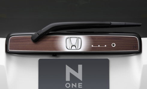 デカール ライセンスガーニッシュ写真