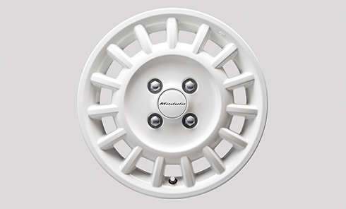 14インチ アルミホイール写真