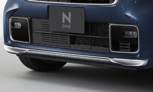 フロントロアーガーニッシュ写真