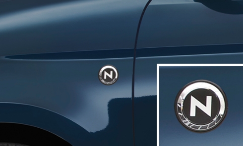 フェンダーエンブレム写真