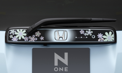 デカール ライセンスガーニッシュ写真