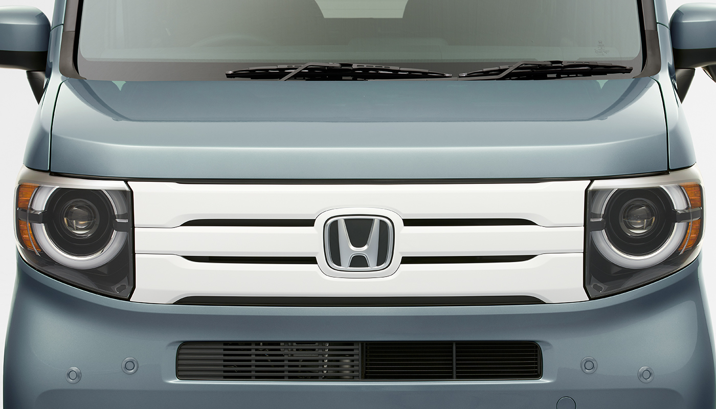 フロントグリル ホワイト