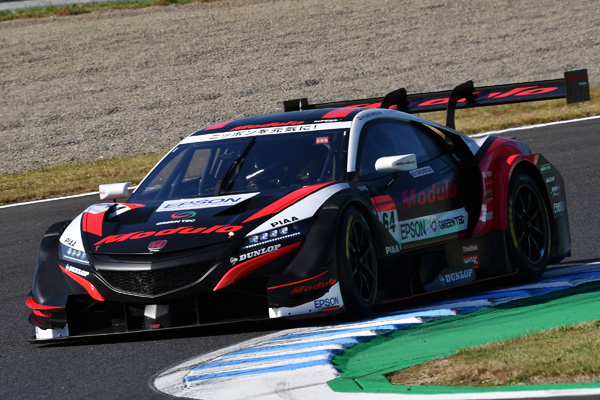 2019 SUPER GT 8 cCNĂ \I