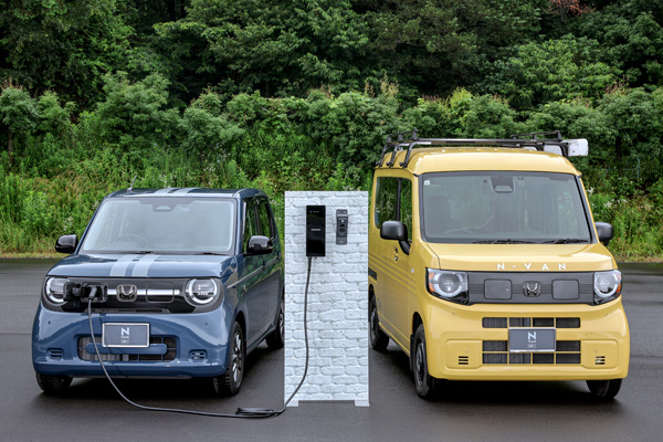 EVEPHEVpʏ[duHonda EV ChargervHondaiƂĔ