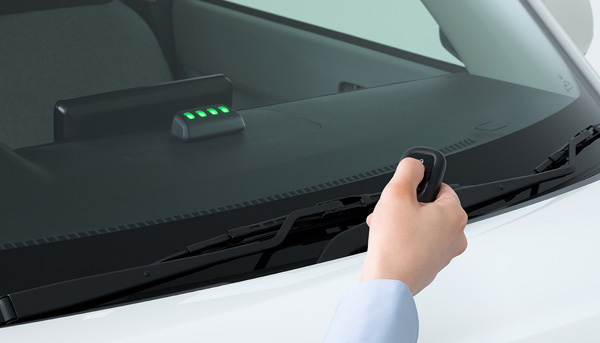 Honda�uN-ONE e:�v�p�����A�N�Z�T���[�@�l�C�A�C�e�������L���O