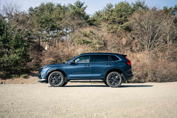 Honda�V�^�uCR-V�v�p�����A�N�Z�T���[�𔭔�