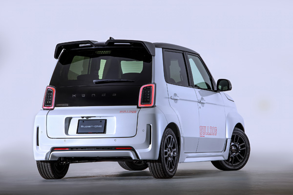 Honda�V�^���^EV�uSuper-ONE�v�p�����A�N�Z�T���[�R�[�f�B�l�[�g�uBULLDOG STYLE�v�����J