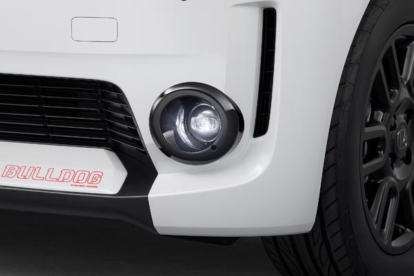 Honda�V�^���^EV�uSuper-ONE�v�p�����A�N�Z�T���[���s���J