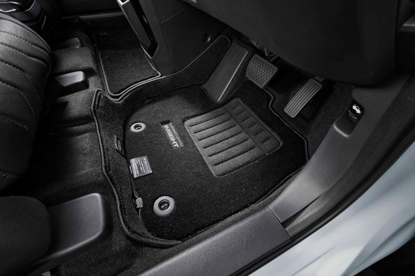 Honda�V�^��pEV�uINSIGHT�v�p�����A�N�Z�T���[�𔭔�