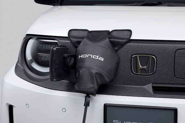 Honda�V�^���^EV�uSuper-ONE�v�p�����A�N�Z�T���[�𔭔�