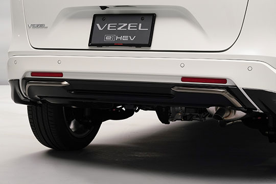 Honda�uVEZEL�v�p�����A�N�Z�T���[�uBlack Sports Style�v�𔭔�