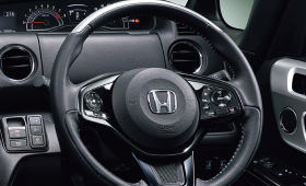 ステアリングホイールの画像