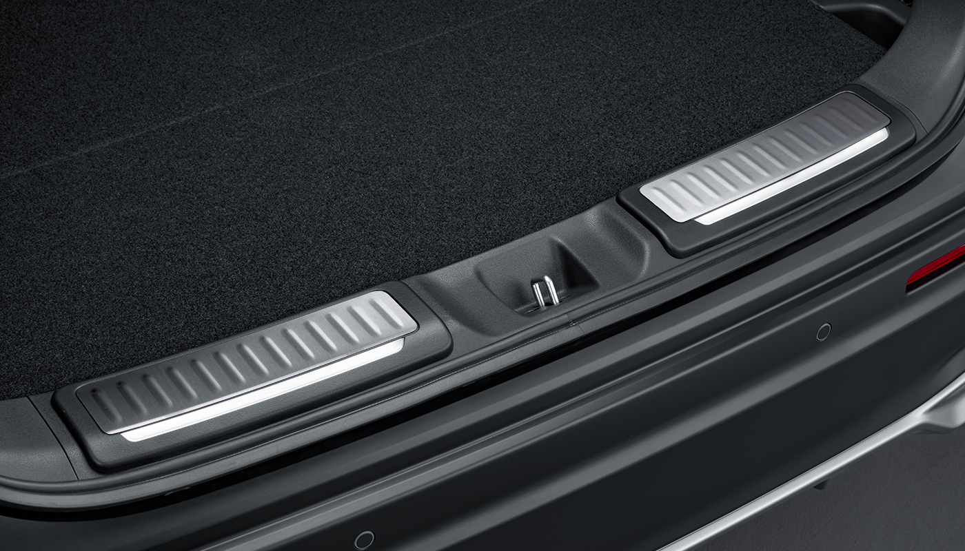 リアパネルライニングカバーイルミネーション