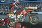 vXgCRF450R肭肱ȂA4ʂɓ