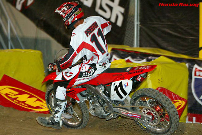 T.vXg