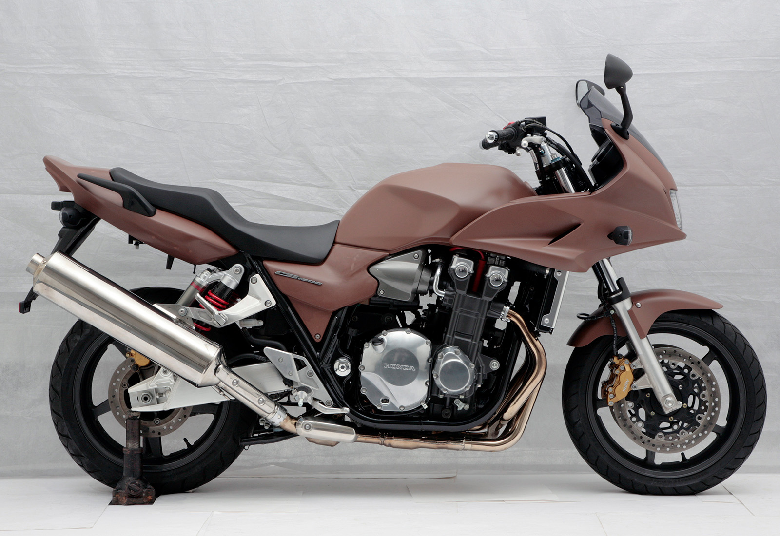 CB1300 SUPER BOL D'OR（2010年）クレイモデル