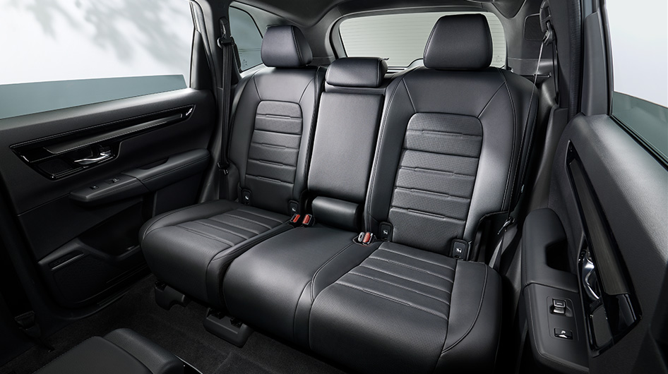 スライド＆リクライニング機構付リアシート