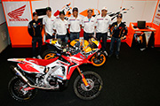 TEAM HRC と Repsol Honda Team ※CRF450 RALLYは2013年型