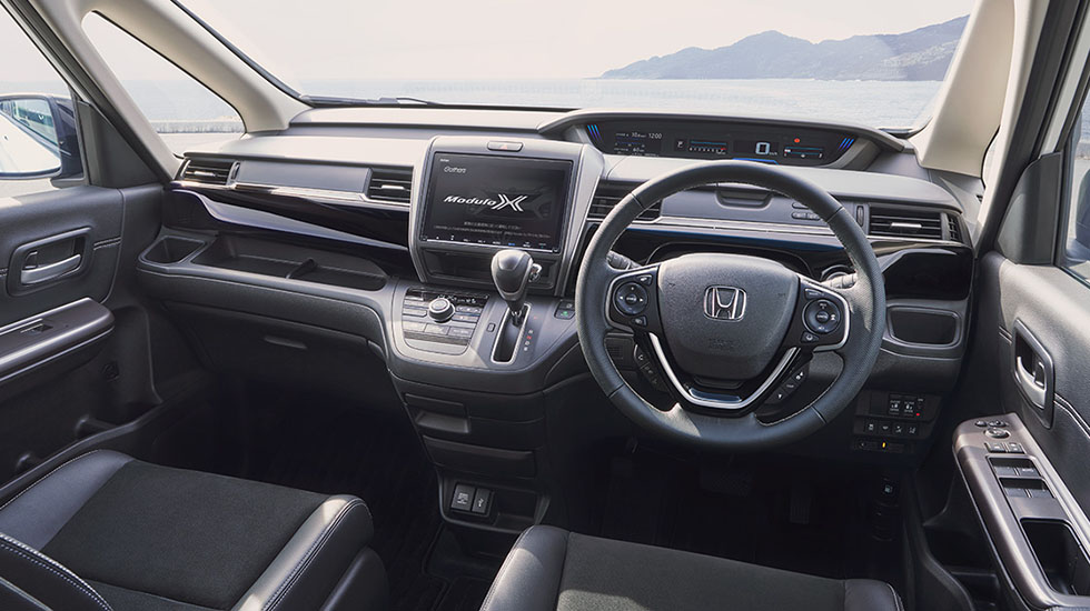 Photo:フリード Modulo X(6人乗り) 9インチ プレミアム インターナビ装着車