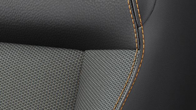 CROSSTAR専用コンビシート（プライムスムース×ファブリック）＆専用インテリア