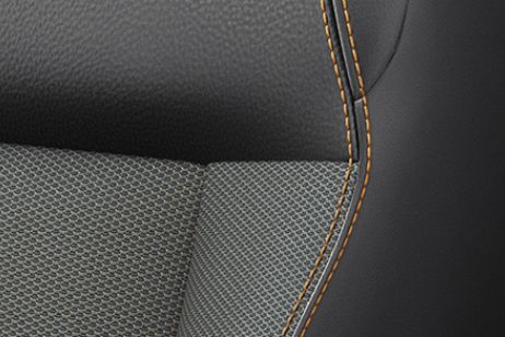 CROSSTAR専用コンビシート（プライムスムース×ファブリック）＆専用インテリア