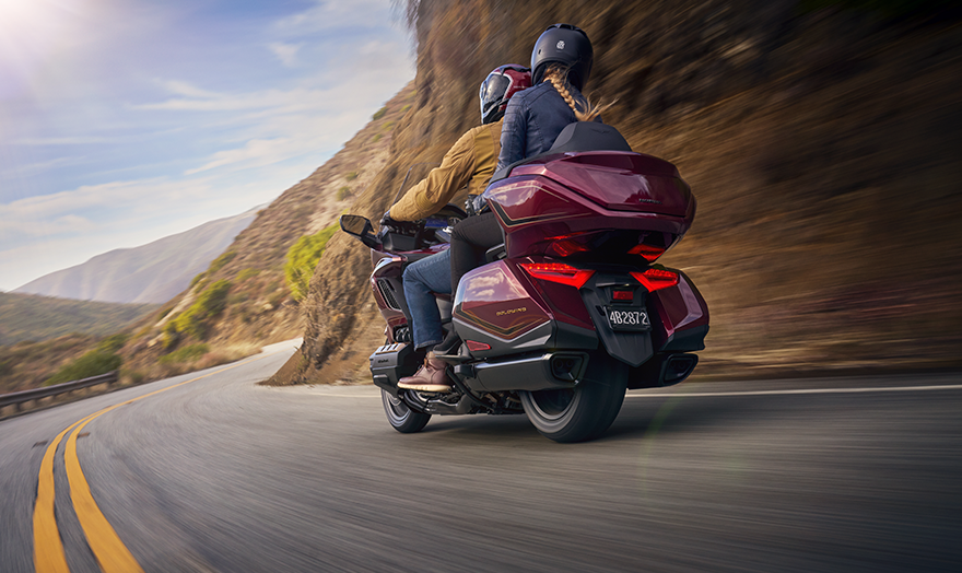 Honda GOLDWING 2020 เผยโฉมการไมเนอร์เชนจ์ครั้งแรก