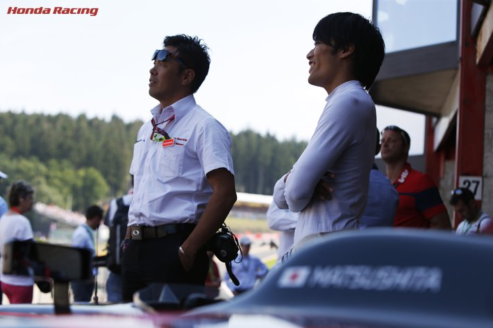 �����M��