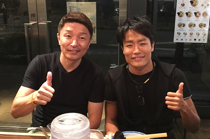 恩師の金石勝智さんとの会合。シメはラーメンで