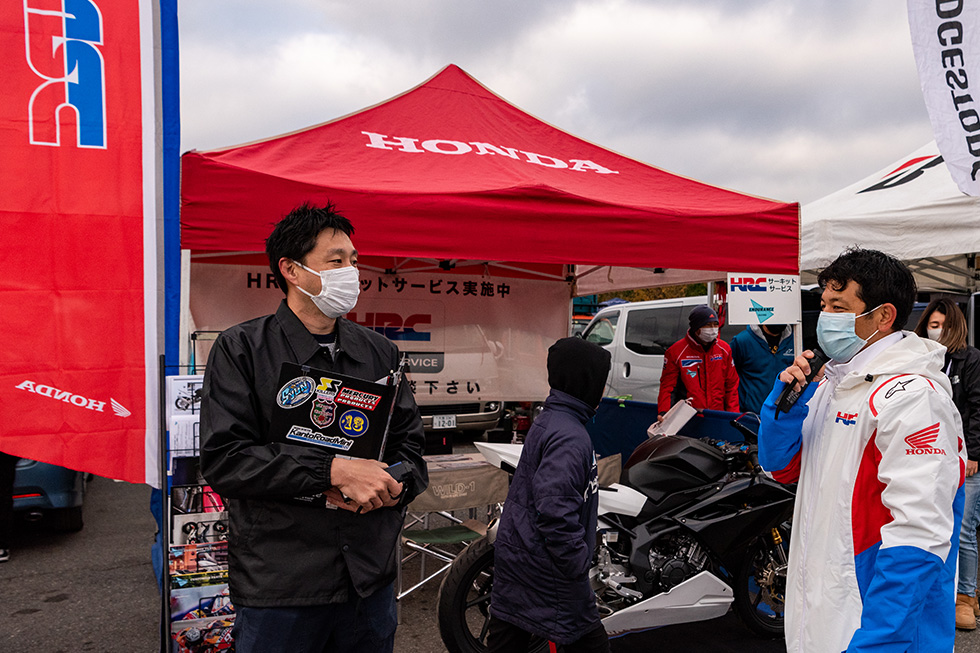 �T�J�A�h�o�C�U�[