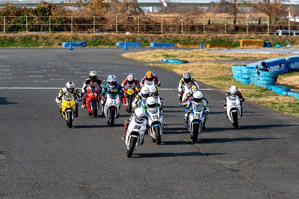 NSF100 HRC �g���t�B�[