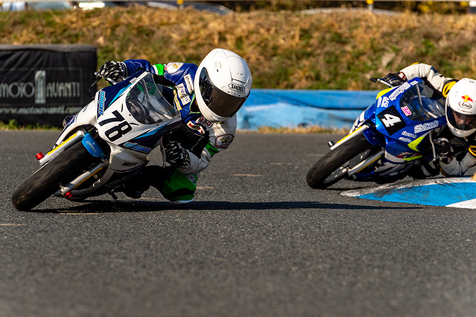 NSF100 HRC �g���t�B�[Jr