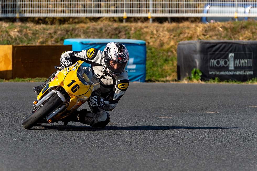 NSF100 HRC �g���t�B�[GC