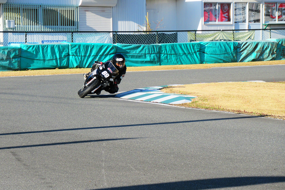 NSF100HRC�g���t�B�[2/9