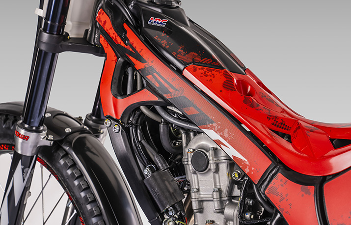 RTL260R�i�t�@�C�e�B���O�E���b�h�j