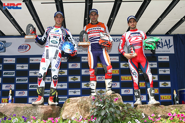 Toni Bou(center)