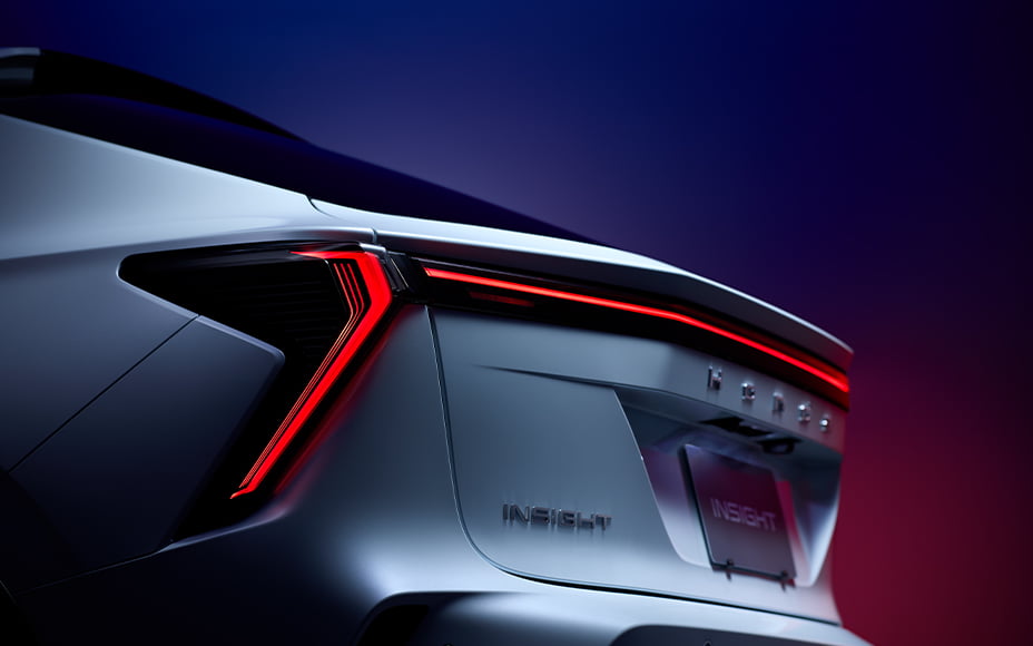 リアコンビネーションランプ